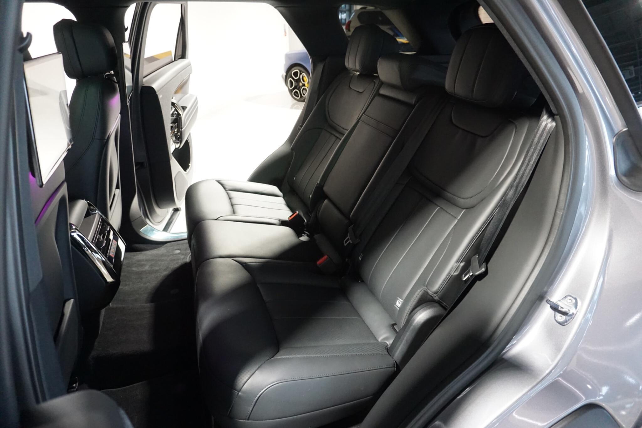 Land Rover Range Rover Sport 3.0 D300 MHEV Stealth Edition SUV 5dr Diesel Auto 4WD Euro 6 (s/s) (300 ps)